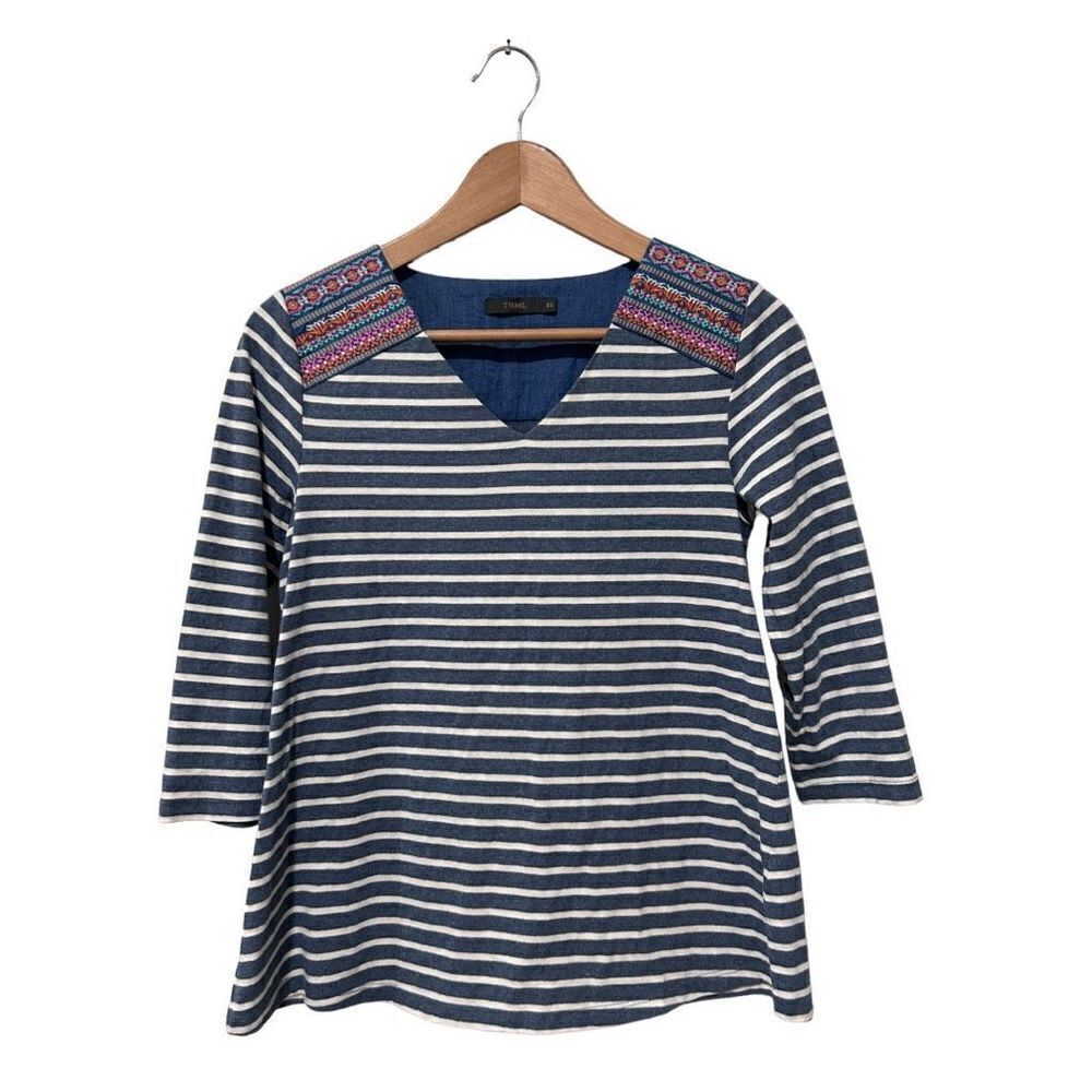THML Striped V Neck Embroidered Boho 3/4 Sleeve Top Blouse Gray White Size XS